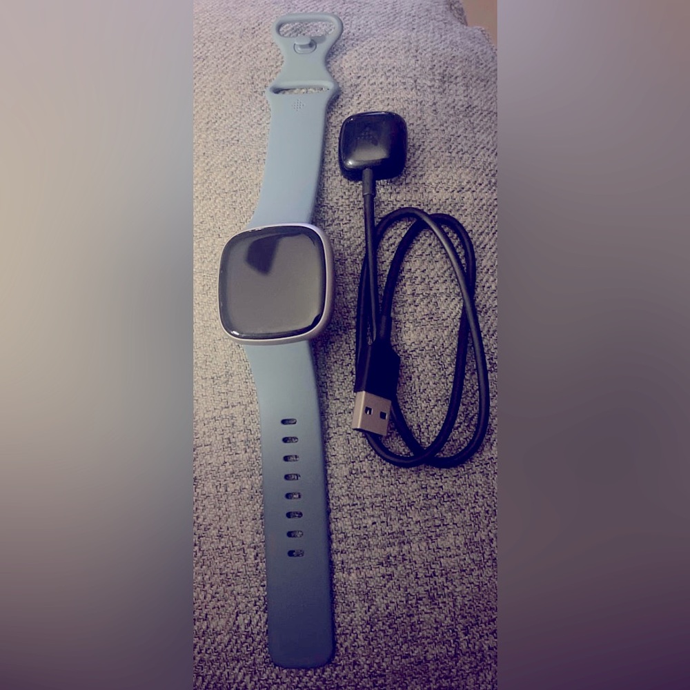 Fitbit versa 4